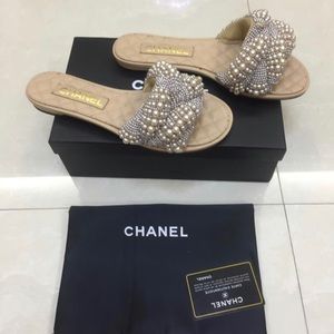 Women’s Sandals